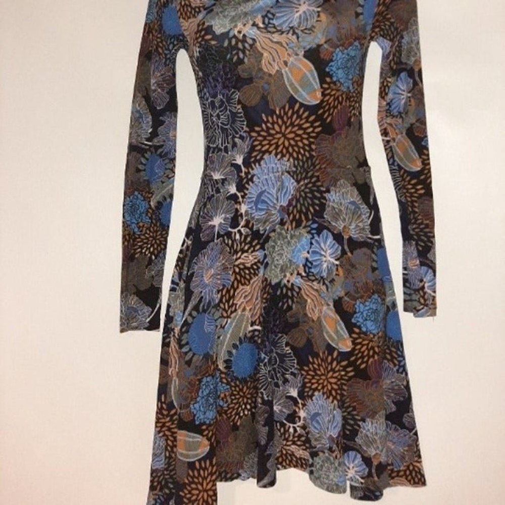 H&M *** beautiful Dress in size X--SMALL